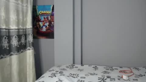 Snapshot of meliinna_xxx chatting on April 15, 2026, 3:57 am meliinna_xxx online show from April 15, 2026, 3:57 am