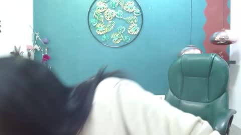 Snapshot of melika_sweet chatting on December 24, 2024, 9:55 pm eli online show from December 24, 2024, 9:55 pm