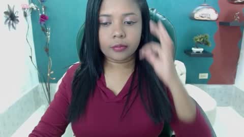 Snapshot of melika_sweet chatting on December 30, 2024, 1:58 pm eli online show from December 30, 2024, 1:58 pm