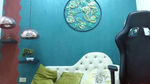 Snapshot of melika_sweet chatting on March 2, 2025, 8:07 pm eli online show from March 2, 2025, 8:07 pm