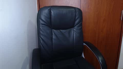 Snapshot of melika_sweet chatting on September 16, 2025, 5:14 pm eli online show from September 16, 2025, 5:14 pm