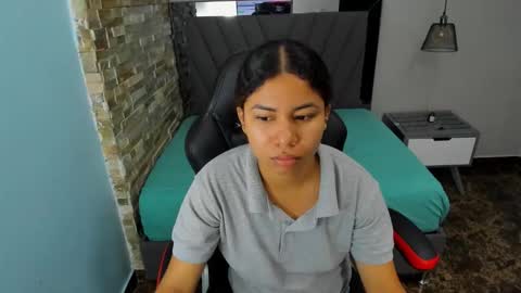 Snapshot of melinamartins chatting on December 20, 2025, 7:32 pm M E L I N A online show from December 20, 2025, 7:32 pm