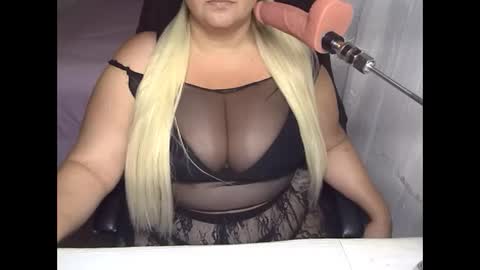 Snapshot of melindafore chatting on December 17, 2025, 11:27 am alissaalissa0818 online show from December 17, 2025, 11:27 am