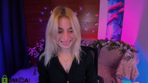 Melisa online show from December 17, 2024, 9:27 pm