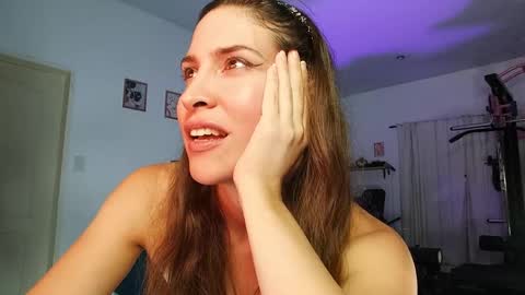 Melisa online show from April 9, 2026, 2:33 am