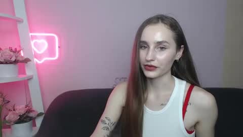 melisareu online show from December 1, 2024, 4:51 pm