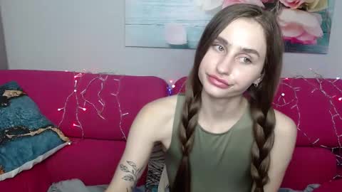 melisareu online show from December 7, 2024, 2:02 pm