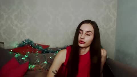 melisareu online show from December 23, 2024, 12:19 pm