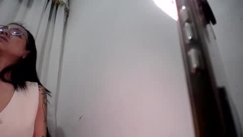 melishanton online show from February 26, 2025, 5:09 am