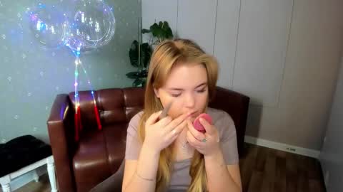 Sophia online show from February 10, 2026, 6:28 am