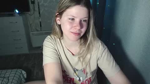 Snapshot of melissa__ray chatting on March 9, 2025, 9:03 pm Melissa Ray online show from March 9, 2025, 9:03 pm