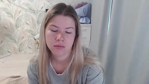 Snapshot of melissa__ray chatting on September 11, 2025, 2:55 am Melissa Ray online show from September 11, 2025, 2:55 am