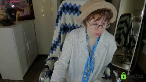 Melissa online show from November 7, 2025, 9:37 pm