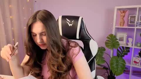 Snapshot of melissacharm_ chatting on February 17, 2026, 5:48 am Melissa online show from February 17, 2026, 5:48 am