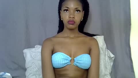 Snapshot of melissah_hot chatting on April 18, 2026, 7:23 am melissah_hot online show from April 18, 2026, 7:23 am