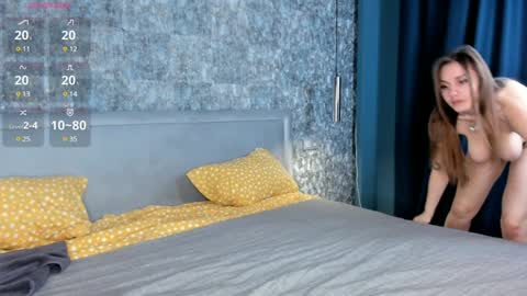 Snapshot of melissalamba chatting on December 31, 2024, 7:31 am Polly help me reach 100 thumbs up online show from December 31, 2024, 7:31 am