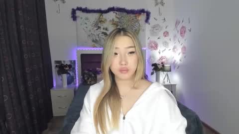 Melissa online show from December 9, 2024, 6:46 pm