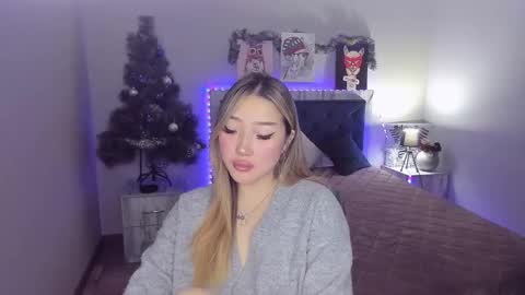 Melissa online show from December 18, 2024, 3:11 pm