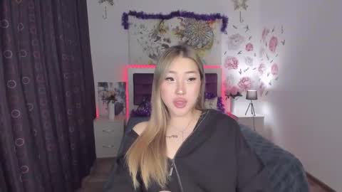 Melissa online show from December 21, 2024, 10:39 am