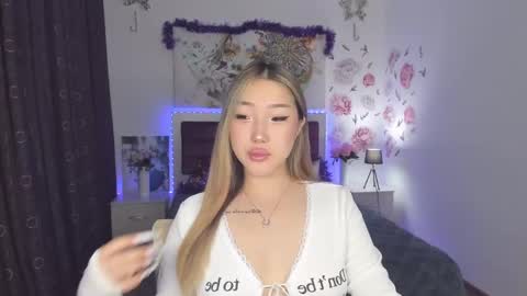 Melissa online show from December 22, 2024, 2:16 pm