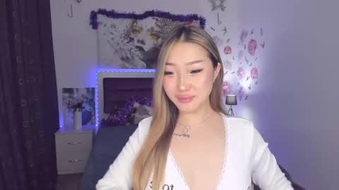 Melissa online show from December 22, 2024, 5:21 pm