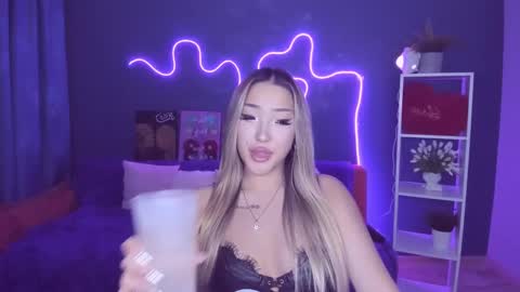 Melissa online show from February 21, 2025, 7:32 pm