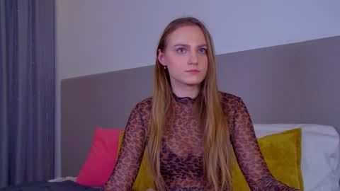 Snapshot of melissamelrey chatting on February 9, 2025, 5:22 pm MelissaBerry online show from February 9, 2025, 5:22 pm