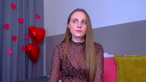 Snapshot of melissamelrey chatting on February 16, 2025, 4:53 pm MelissaBerry online show from February 16, 2025, 4:53 pm