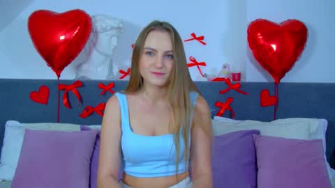 Snapshot of melissamelrey chatting on February 17, 2025, 4:15 pm MelissaBerry online show from February 17, 2025, 4:15 pm