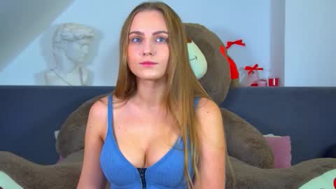 Snapshot of melissamelrey chatting on October 16, 2025, 8:26 am MelissaBerry online show from October 16, 2025, 8:26 am