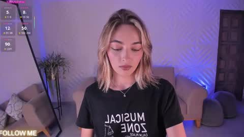 Call me Meli online show from November 11, 2025, 2:44 am