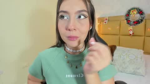 Snapshot of melissarouge chatting on November 25, 2025, 7:58 pm online show from November 25, 2025, 7:58 pm