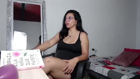 Snapshot of melissazaens chatting on March 12, 2025, 10:17 pm melissazaens online show from March 12, 2025, 10:17 pm