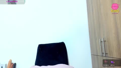 Snapshot of mellanie33 chatting on December 20, 2025, 11:50 am mellanie online show from December 20, 2025, 11:50 am