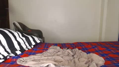 Snapshot of mellanin_pretty_ chatting on February 21, 2025, 7:21 pm . online show from February 21, 2025, 7:21 pm