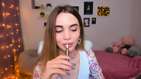 Snapshot of mellifluoustess chatting on February 8, 2025, 9:57 pm Tessa online show from February 8, 2025, 9:57 pm