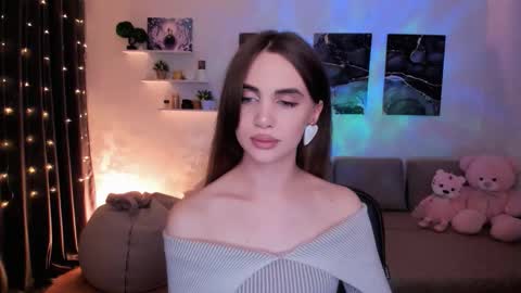 Snapshot of mellifluoustess chatting on October 18, 2025, 9:59 pm Tessa online show from October 18, 2025, 9:59 pm