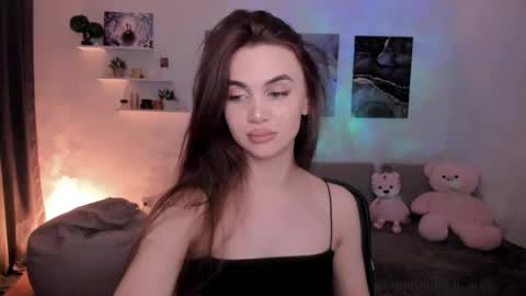 Snapshot of mellifluoustess chatting on June 8, 2026, 9:59 pm Tessa online show from June 8, 2026, 9:59 pm