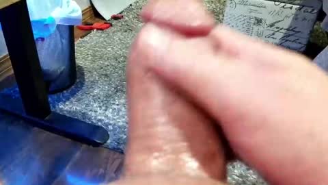 mellomike online show from May 20, 2026, 7:42 pm
