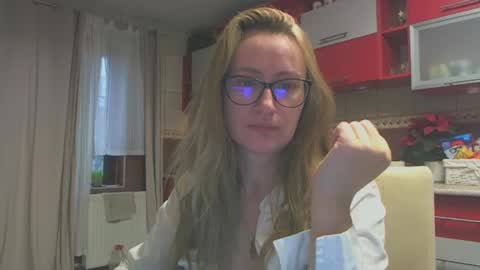Melly online show from December 10, 2024, 7:58 am