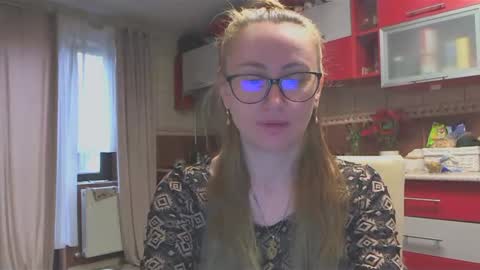 Melly online show from February 7, 2025, 8:01 am