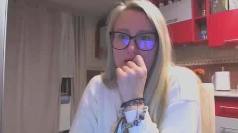 Melly online show from February 6, 2026, 8:12 pm