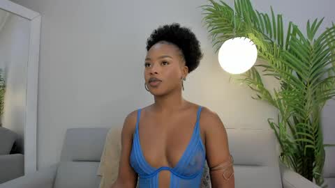 Snapshot of melodi_skye chatting on May 10, 2026, 4:06 am Melodi Skye online show from May 10, 2026, 4:06 am