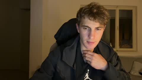 Melodicass online show from October 31, 2025, 10:11 pm