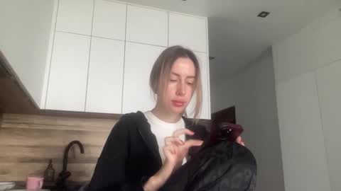 Melodie online show from October 11, 2025, 6:56 am