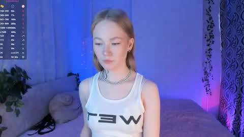 melodievejar online show from February 25, 2026, 4:55 am