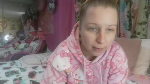 Snapshot of melody69lynn chatting on January 6, 2025, 6:52 pm Melody Moral Lynn online show from January 6, 2025, 6:52 pm