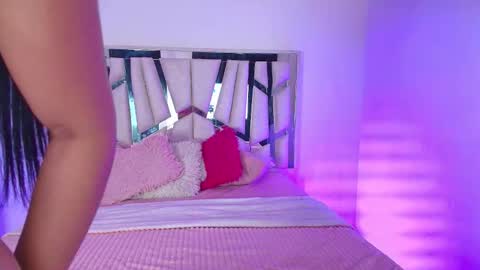    online show from November 3, 2025, 11:15 pm