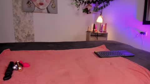 melody_cute10 online show from December 14, 2024, 9:02 pm