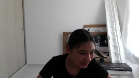 Melody  online show from December 22, 2025, 3:53 pm